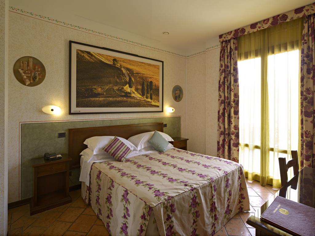 Hotel Sovestro San Gimignano Esterno foto