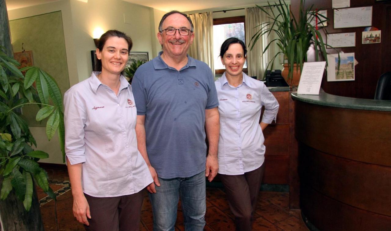 Hotel Sovestro San Gimignano Esterno foto